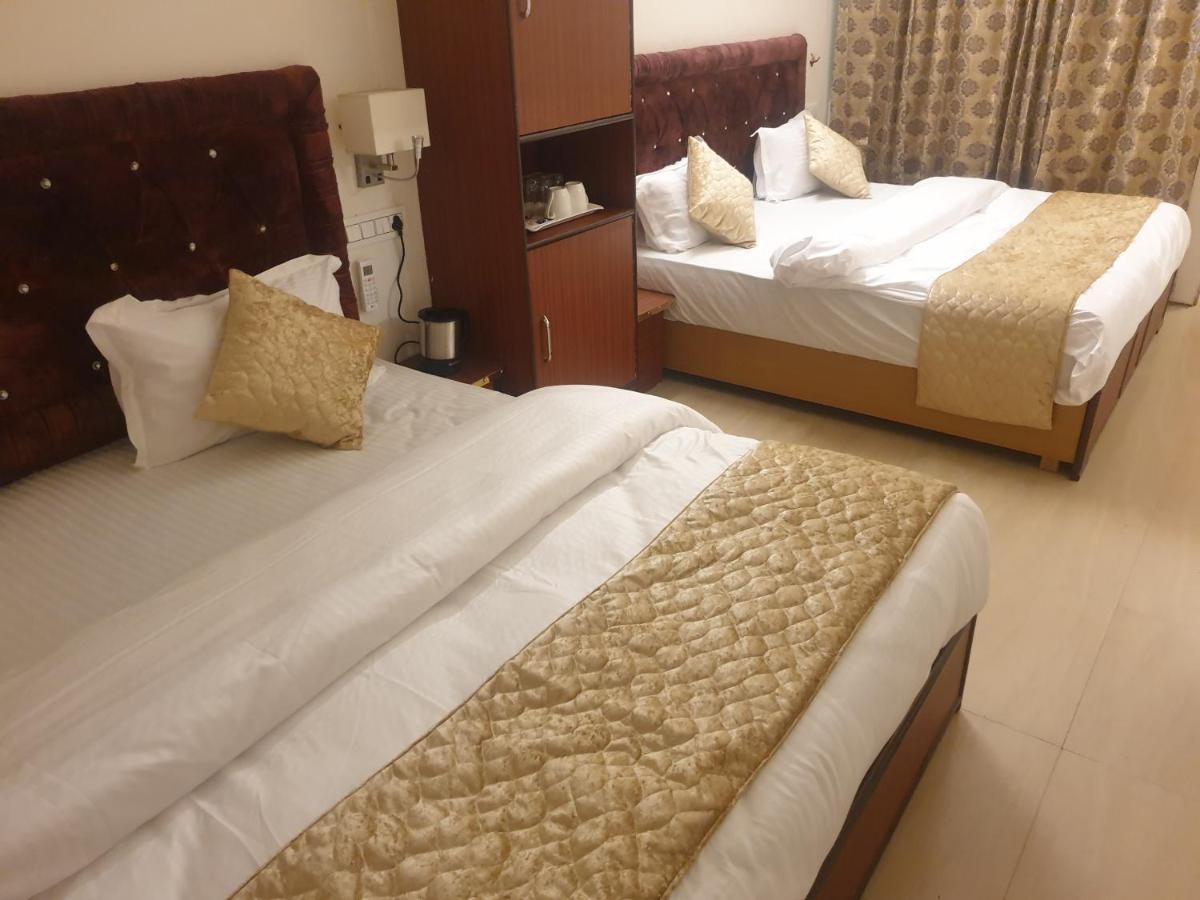 The Neeraj Palace Rishīkesh 외부 사진