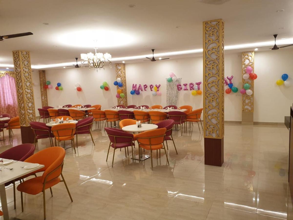 The Neeraj Palace Rishīkesh 외부 사진